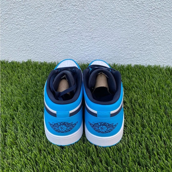 Jordan 1 low unc size 7y brand new with box - Picture 3 of 4